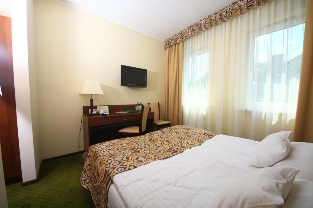 Hotel Zielony พอซนาน ภายนอก รูปภาพ