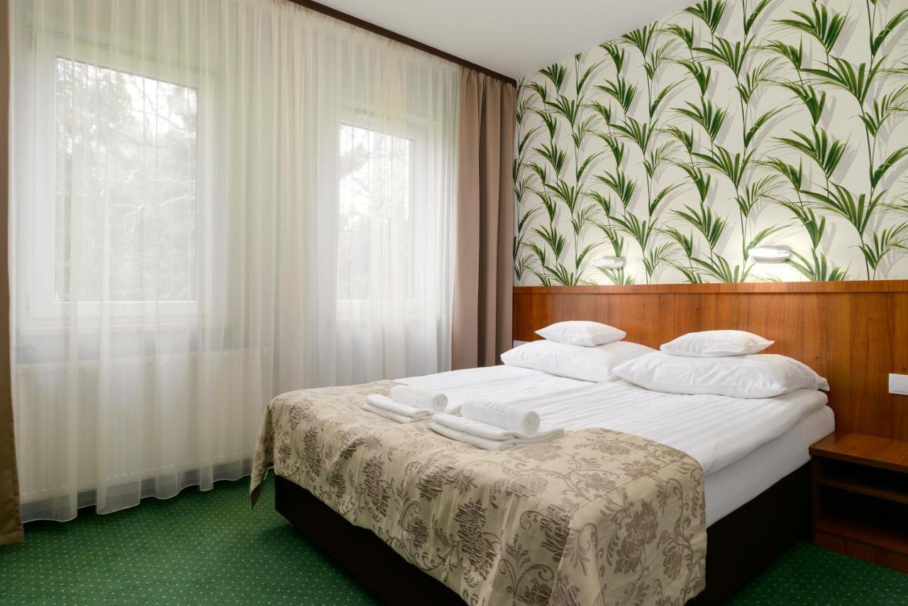 Hotel Zielony พอซนาน ภายนอก รูปภาพ