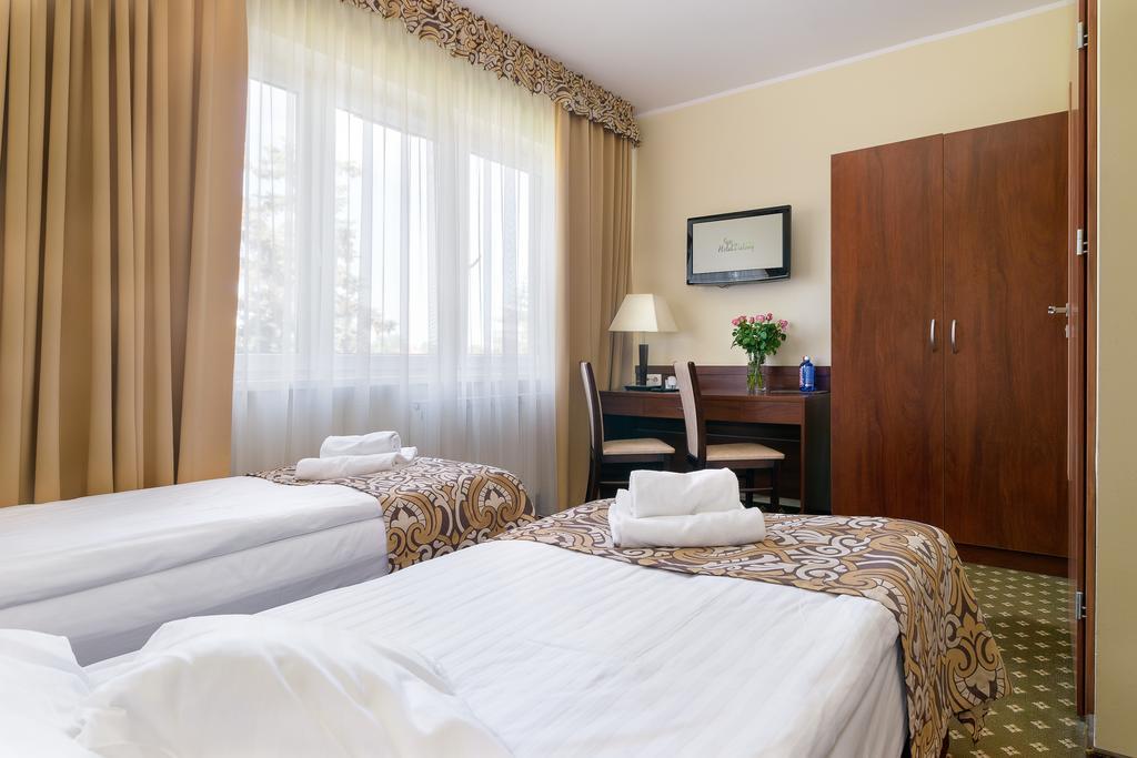 Hotel Zielony พอซนาน ภายนอก รูปภาพ