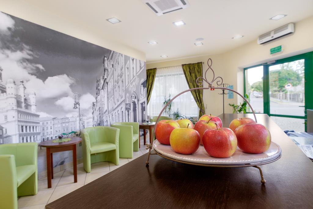 Hotel Zielony พอซนาน ภายนอก รูปภาพ