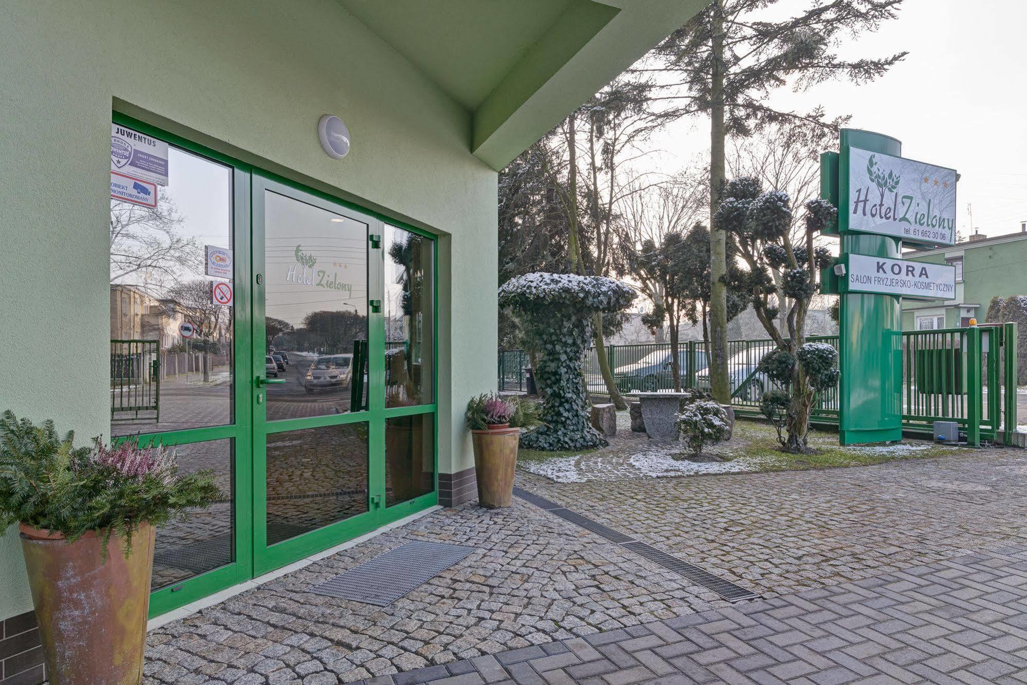 Hotel Zielony พอซนาน ภายนอก รูปภาพ